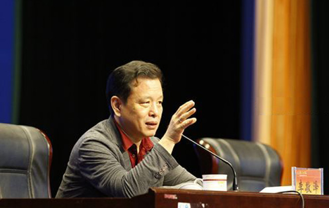 “文學(xué)照亮生活”全民公益大講堂走進隴東學(xué)院