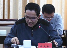 楊光祖：批評的言說方式和底線倫理作為從事文學批評近20年的文學評論者，我最想說的就是“感謝”。[詳細]