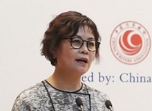 鐵凝：在差異中探尋共性，在包容中尊重多元今后中國作協(xié)將繼續(xù)創(chuàng)新和完善文學(xué)交流的領(lǐng)域和模式，為推動中外文學(xué)交流，搭建彩虹之橋。[詳細(xì)]