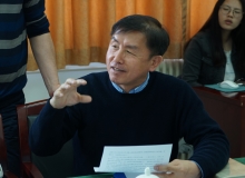 金泰成：文學(xué)傳播方式應(yīng)該大眾化后媒體時(shí)代的困境來自兩個(gè)方面，一方面是新媒體的壟斷，另一方面是舊媒體運(yùn)用系統(tǒng)的固著化。[詳細(xì)]