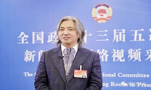 全國政協常委、中國美協副主席、中國美術館館長吳為山