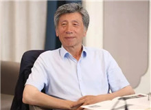 范迪安：描繪新時(shí)代的恢弘氣象堅(jiān)持人民立場、到人民中去、傾聽人民的心聲，就能獲得心靈的感動(dòng)，涌發(fā)藝術(shù)表達(dá)的激情……[詳細(xì)]