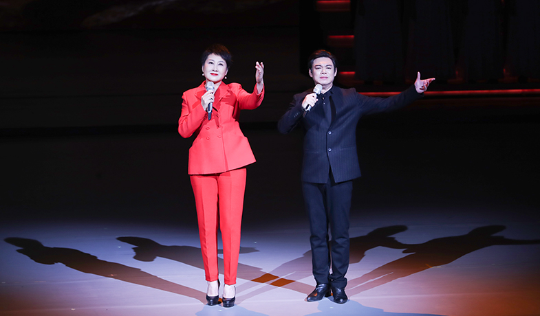 張凱麗、胡樂民朗誦《回延安》
