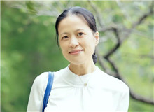譯林出版社：文學出版人必須從稿子和案頭抬起頭來　　高起點高品質原創(chuàng)文學出版和一流外國作家作品在譯林社相得益彰，屢有作品獲獎。[詳細]