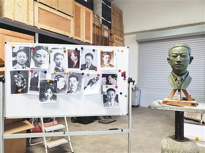 “梅蘭芳孿生數字人”建模用到的梅蘭芳照片與雕塑；