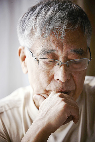 王晉康，科幻作家、高級工程師。代表作有長篇小說《類人》《蟻生》，短篇小說集《替天行道》《生命之歌》《豹》等。代表作《水星播種》入圍2024年雨果獎最佳長中篇小說。