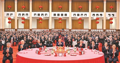 1月27日，中共中央、國務院在北京人民大會堂舉行2025年春節團拜會。黨和國家領導人習近平、李強、趙樂際、王滬寧、蔡奇、丁薛祥、李希、韓正等同首都各界人士歡聚一堂、共迎佳節。新華社記者??謝環馳攝