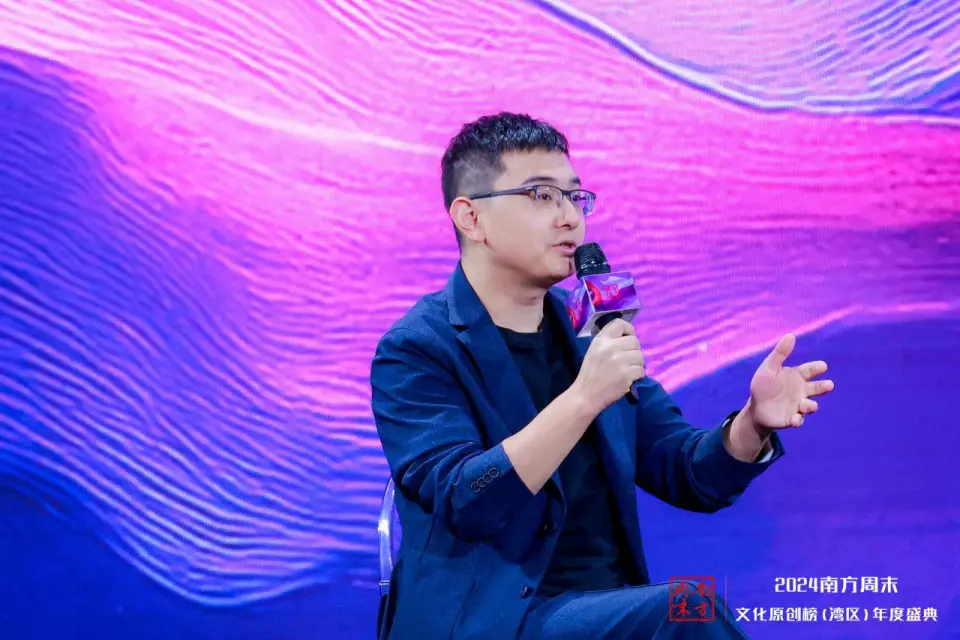 六神磊磊最早憑借解讀金庸小說的自媒體文章成名，近年開始解讀唐詩。