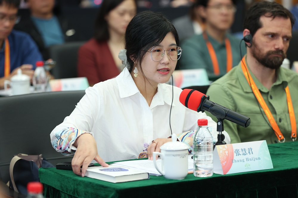 中國詩人張慧君