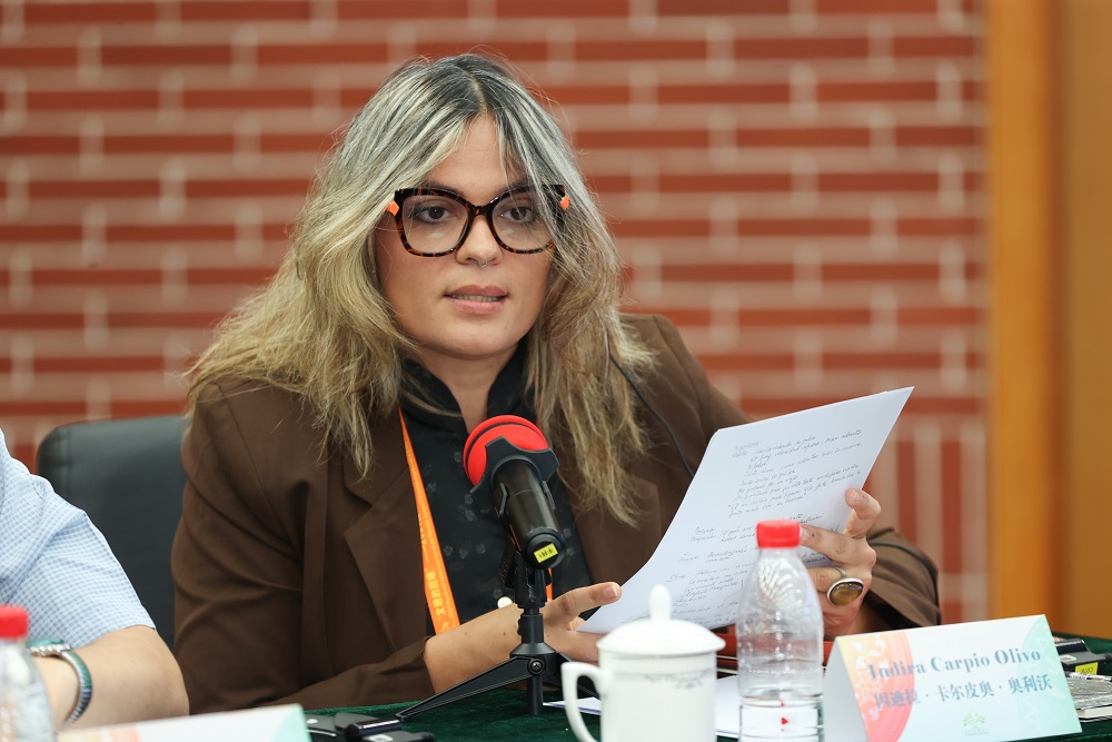 委內瑞拉詩人因迪拉·卡爾皮奧·奧利沃