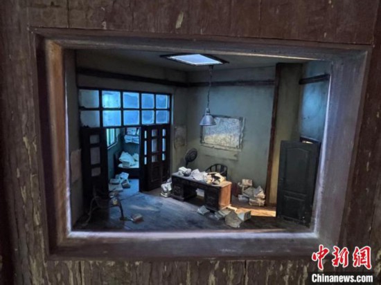 新創(chuàng)舞臺劇《輔德里》的劇場模型。 童笑雨 攝 新創(chuàng)舞臺劇《輔德里》的劇場模型。 童笑雨 攝